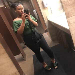 Meet your Posher, Jaquinta